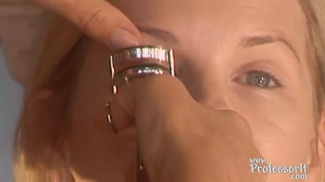 Beauty Tips On Video 5: Individual Lashes Make-up