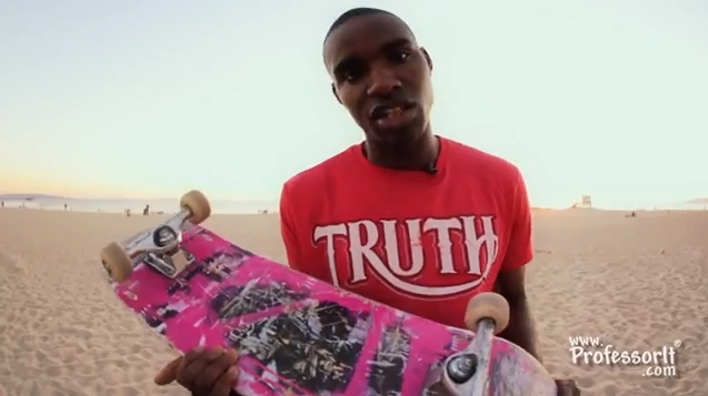 Skateboarding Tricks 2: Right Skateboarding Gear